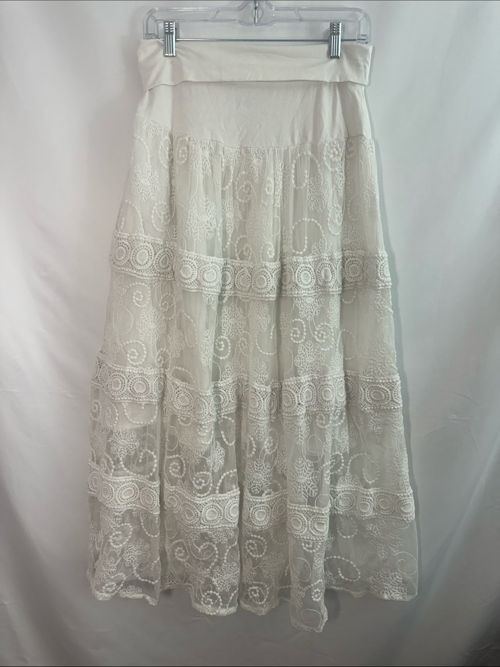 Beautiful Lace lined Maxi Skirt - White